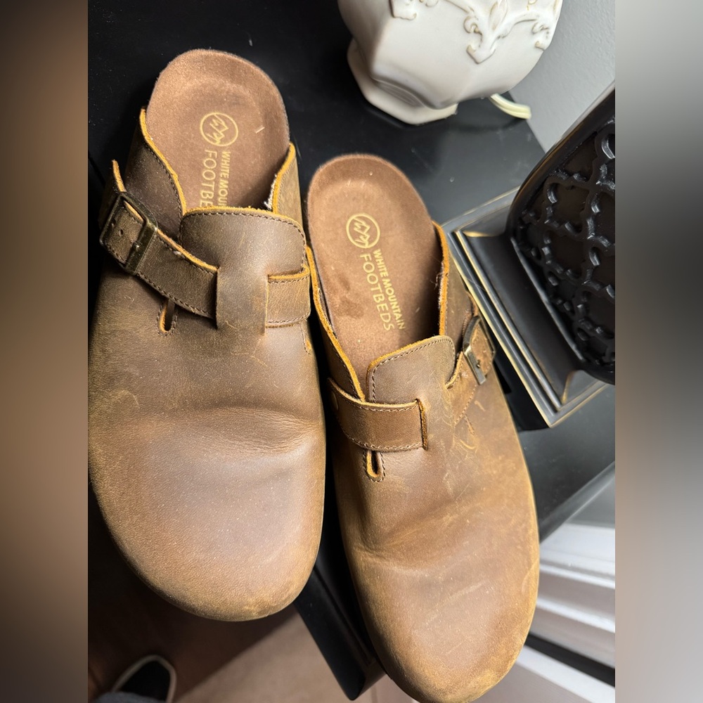 White Mountain Suede Clogs
